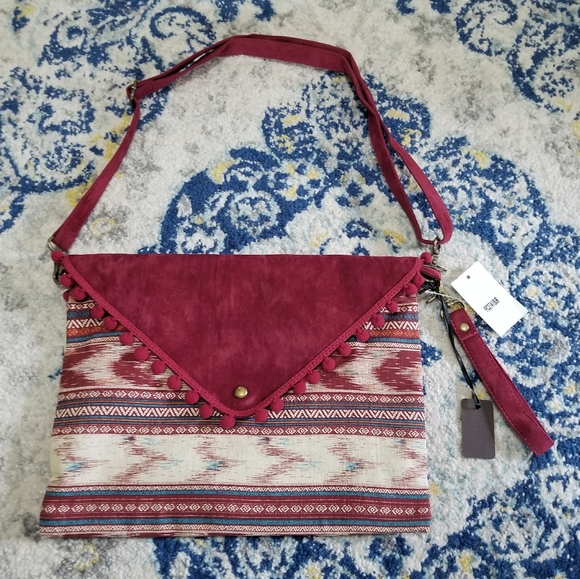 Hello 3am Southwest Pattern Convertible Clutch Red - Picture 6 of 8